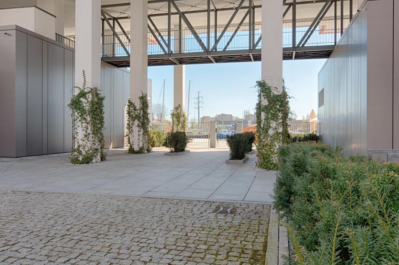 Citystay Brabank Apartament Nad Motlawa Danzica Esterno foto